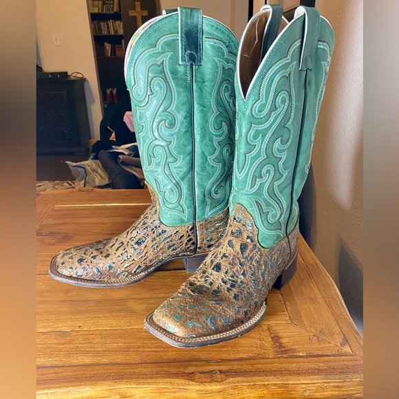 Leopard metallic bullhide cowboy boots. They have turquoise tops - Picture 7 of 7